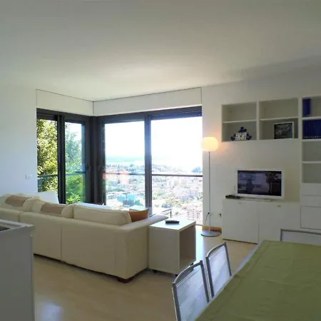Feriehus Mauro Vista Lago Con Piscina Verbania